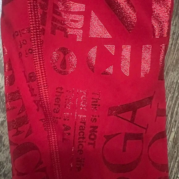 Rare Lululemon size 8 leggings - Picture 3 of 5